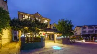 Floral Hotel· Wuxi Xingyun Liushui Hotel (Lingshan Giant Buddha Nianhuawan Branch) Hotels in Mashan Scenic Area