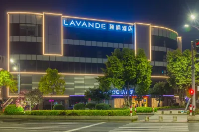 Lavande Hotel (Zhongshan Xiaolan Daxin Xinduhui) Hotels in Xiaolan Stadt