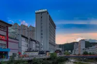 Jingyue Elegant Hotel Hotels near Center Square