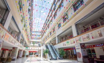 Meikang International Hotel (Lhasa Potala Palace Branch)