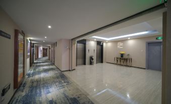 Yeste Hotel (Nanning Zoo-Guangxi University metro station)