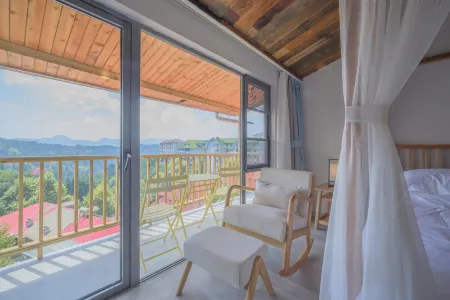 Time's Story Inn Отели в г. Лу-Шан