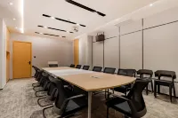 Oriental Hotel (Haiji Star Plaza Store, Frog Port Vocational Education Park)