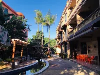 Sanya Jinji Liyuan Guesthouse