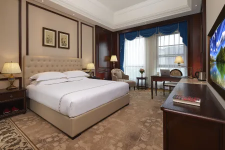 Slender West Lake Zhongji Executive Apartments