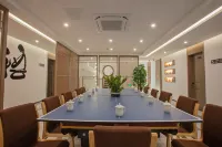 Huizhimeng Orange Theme Hotel