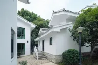 Dongjianghu Peninsula Holiday Inn
