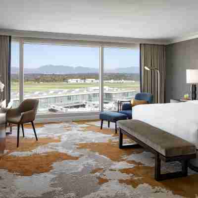 Fairmont Vancouver Airport in-Terminal Hotel Rooms