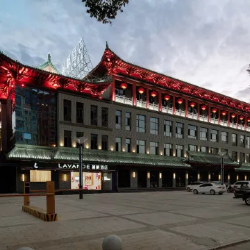 Lifeng Hotel (Pingliang Sports Park Baota Square Branch)