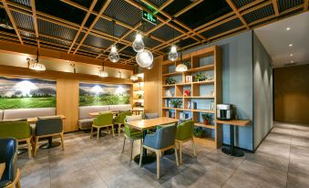 TRUE GO Hotel (Beijing Nanluoguxiang Andingmen Subway Station)