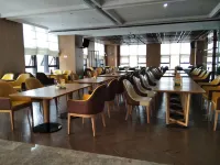 Hill Hotel (Chongqing Jiefangbei Hongyadong Branch)