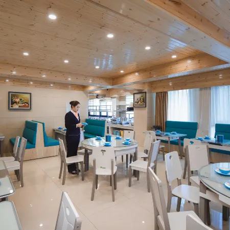 Vienna Hotel (Liaocheng rose Park store)
