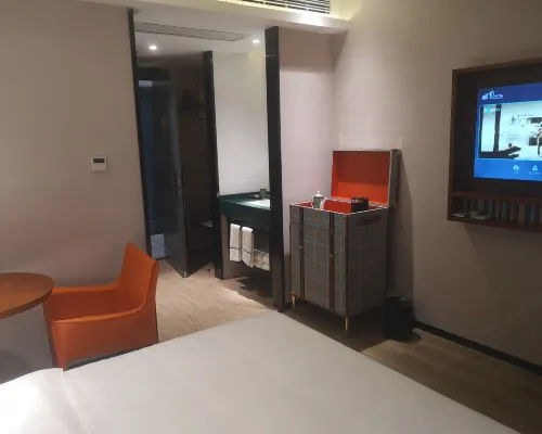 Starway Hotel (Wuhan Jianghan Road Pedestrian Street Jiqing Street) Photos