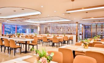 Home Inn (Qingdao Licun Subway Station Pedestrian Street Branch)