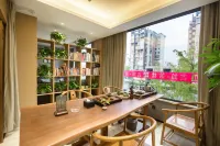 Suining Jijian Holiday Hotel