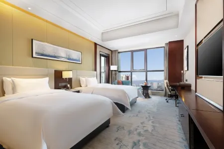 LUXURY BLUE HORIZON Grand Hotel (Xining High-Speed Railway Station)