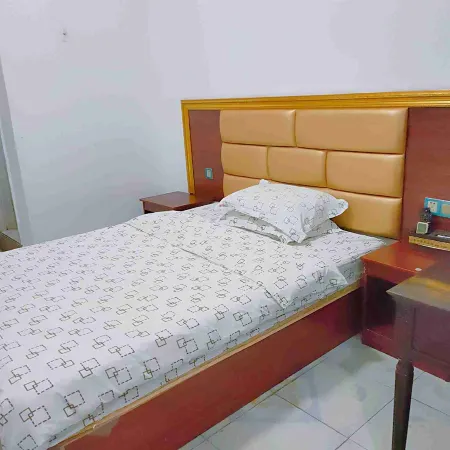 Taian Business Hotel, Yunfuhekou