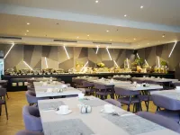 德理阿楠飯店 Sri-Ayudhya學校附近的飯店