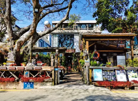 Chengqiangwai Seaview Hostel Отели рядом с достопримечательностью «Dapeng Ancient City»