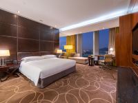 南京绿地洲际酒店 - 洲际高级湖景大床房