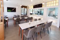 Phoenix Garden Hotel Hotel di Yantai
