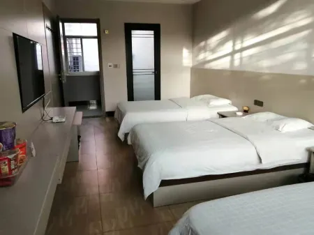 Xixia Jinyu Hotel Отели рядом с достопримечательностью «Longtangou Scenic Area»