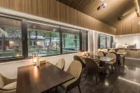 YJXL Hotel di Liuba
