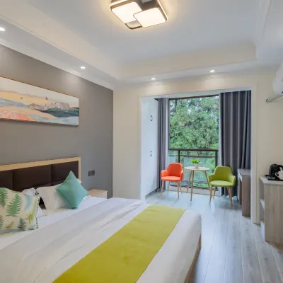 Hongya Qili Pingshan Zhongyige Hotel Hotels near Gaomiao Ancient Town