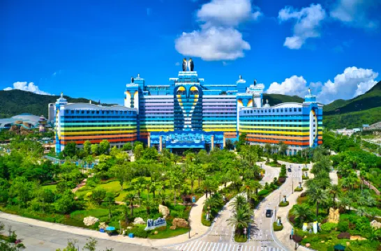 Chimelong Penguin Hotel