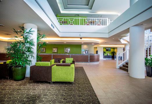 리지스 에스플러네이드 리조트 수영장 및 라운지