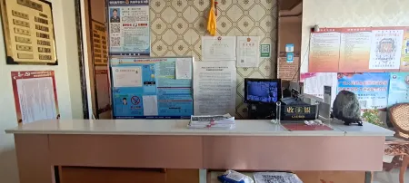 Uxin Banner Caoyuan Xinyang Hotel