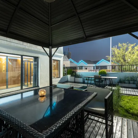 Tuyue Manyuntang Design Hotel (High Tech Zone MixC Mall)