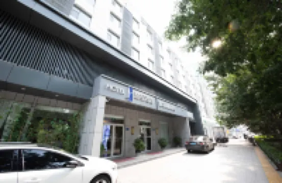 Yicheng Hotel (Guangan Avenue, Heping East Road, Shijiazhuang)