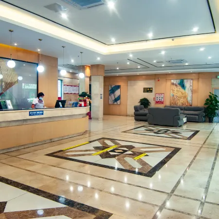 GreenTree Inn Hotel (Cangzhou Longnan Wanda Plaza)