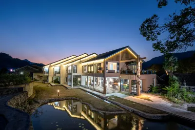 Lianshan Feisu · Designer's Sense of Natural Beauty Stay Hotel in zona Qixun Pavilion