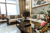 Dingxi Longwan Peninsula International Hotel Hotels in Dingxi