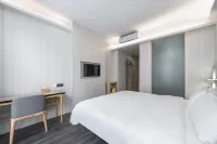 HanTing Hotel (Shenzhen Dongmen Pedestrian Street) Hotels in Shenzhen