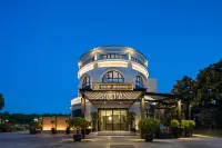 Shanghai ·  Gu Village Resort Estate Hotels near Zhengda Lecheng (Luxiang Road)
