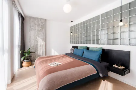 base FUXING Serviced Apartment
