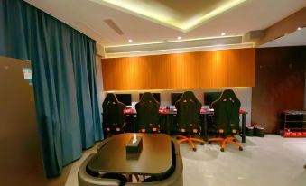 Extreme Land E-sports Hotel