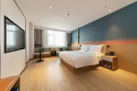 Ni Hao Hotel (Kaifeng Qi County) - parking
