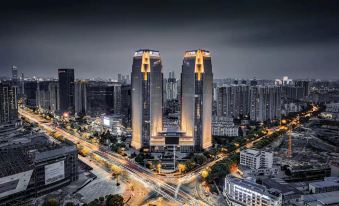 Lavande Hotel (Kunming Gymnasium subway station)