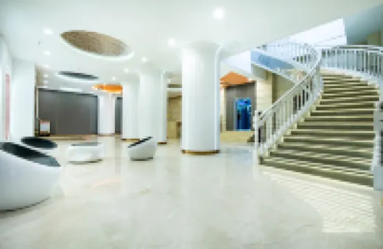 Beidou E-sports Hotel (Xuchang Caowei Ancient City Pang Donglai Life Square)