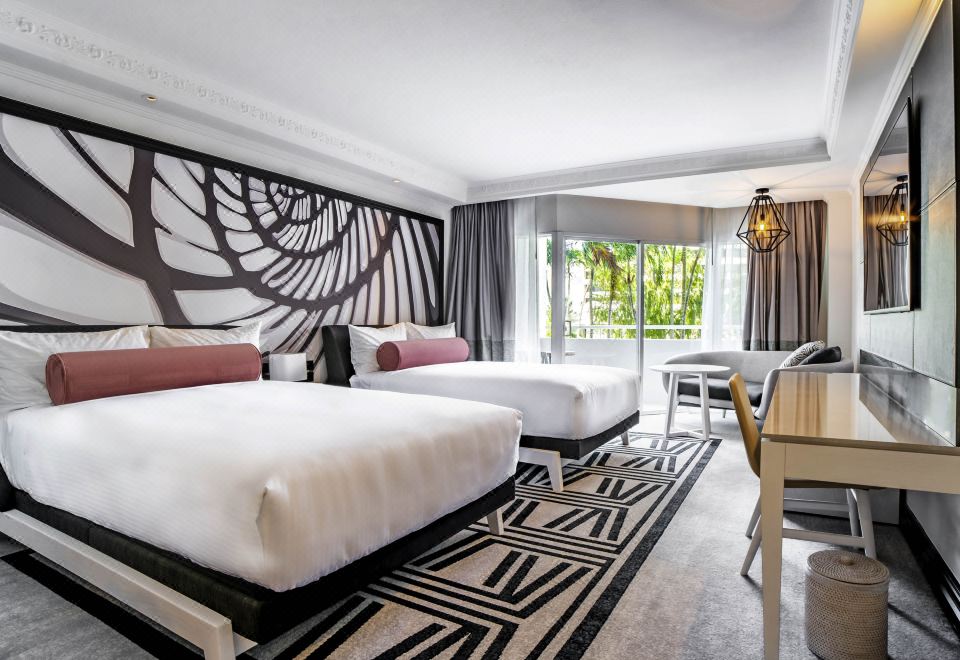 3. 풀먼 케언스 인..