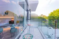 Roaming In Forest Resort Hotel - Bungalows