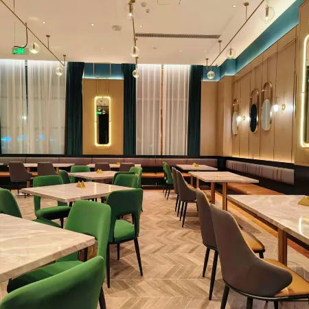 Mandala Hotel (Baise Station Wanjingcheng Night Market)