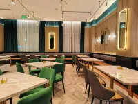 Mandala Hotel (Baise Station Wanjingcheng Night Market) - พร้อมอาหารเช้า