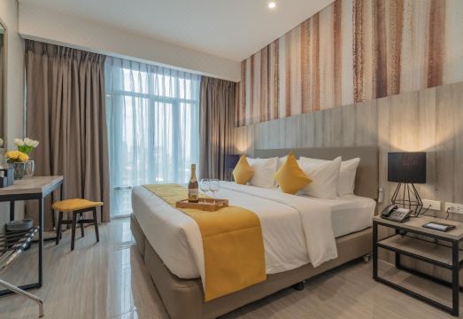 베이프론트 수영장