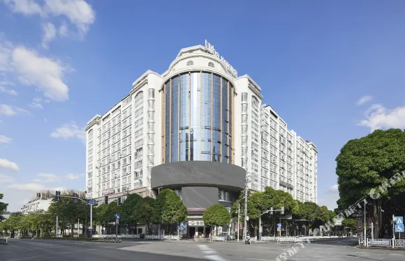 柏納酒店（百色起義紀念園解放街店）