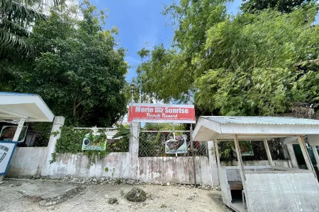 Merie Diz Sunrise Beach Resort